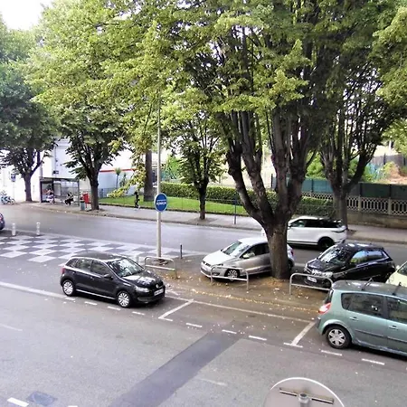 2 Spacious Bedrooms Near Riquier Station! Apartment *
