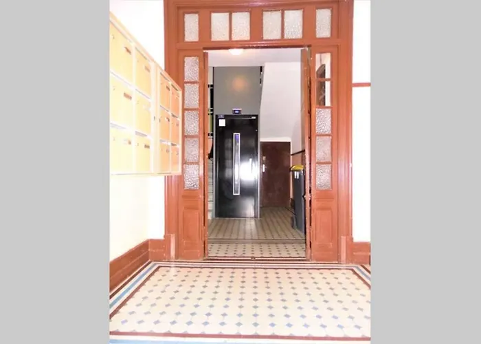 شقة 2 Spacious Bedrooms Near Riquier Station! نيس